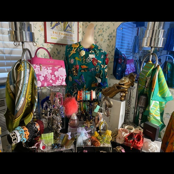 Meet your Posher, Jamie - Picture 2 of 2